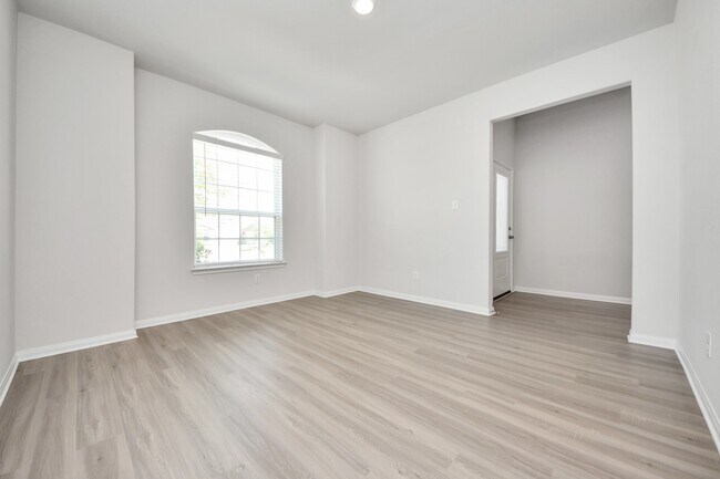 Building Photo - 3113 Foresail Ln