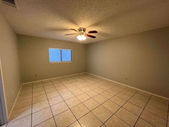 Building Photo - CUTE ONE STORY IN LONGS CREEK***3 BEDROOM ...