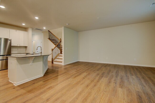 Building Photo - 14061 Castle Nook Dr