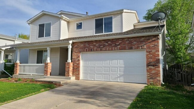 Primary Photo - 1321 Red Mountain Dr