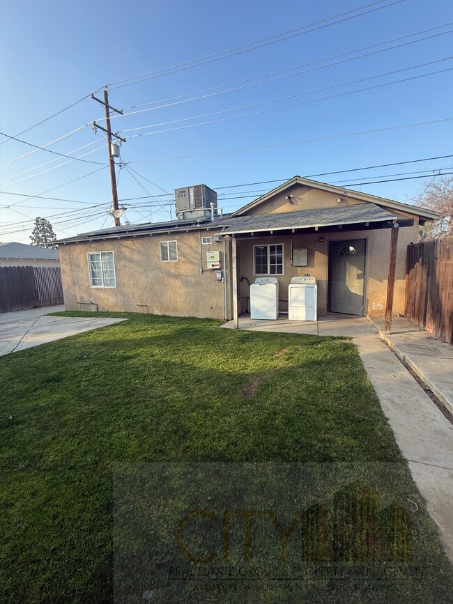 Building Photo - 2814 16th St