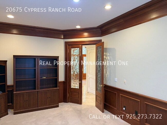 Building Photo - 20675 Cypress Ranch Rd
