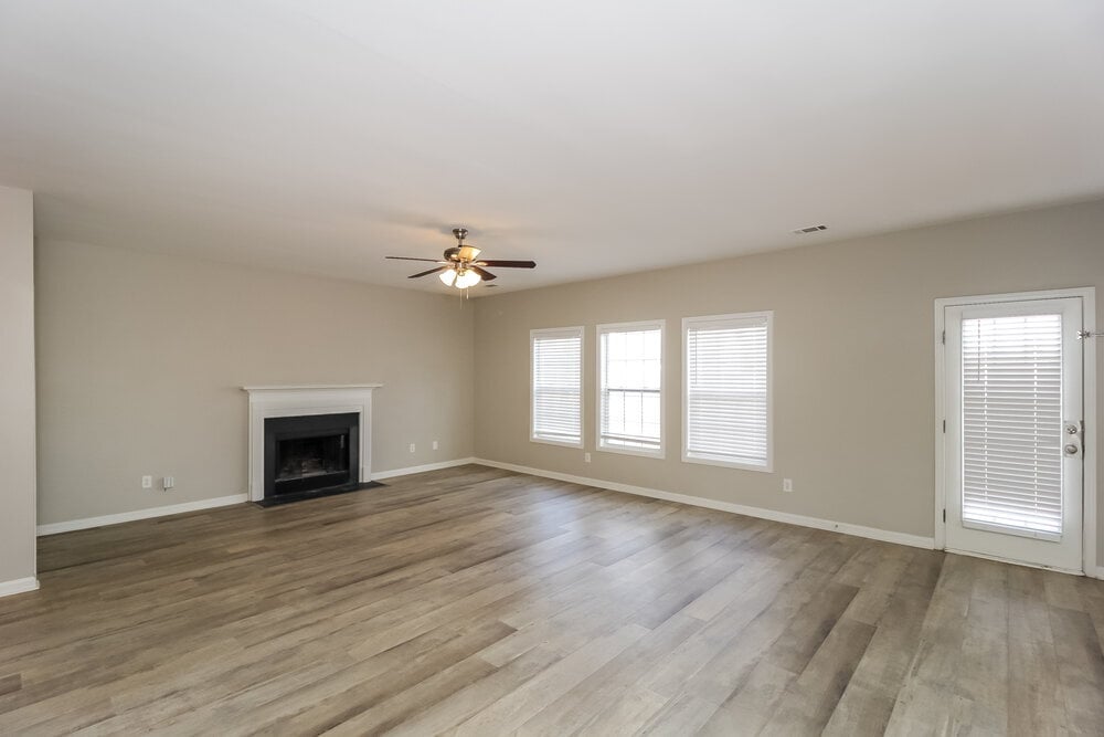 Building Photo - 312 Oakhaven Way