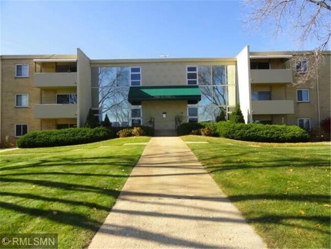 Primary Photo - 7000 Sandell Ave