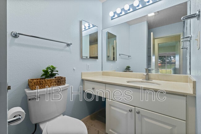 Building Photo - 94-1348 Kulewa Loop Unit 7U - 1