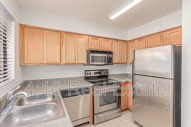 Building Photo - 11640 N 51st Ave