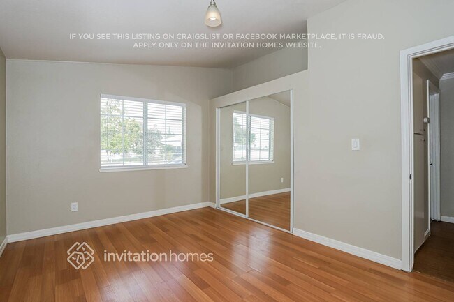 Building Photo - 6628 Thomas Dr