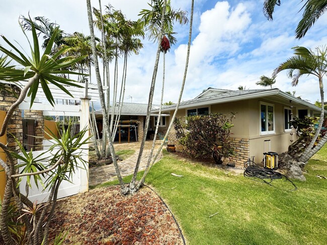 Building Photo - Dog Friendly Kailua Pool House with A/C