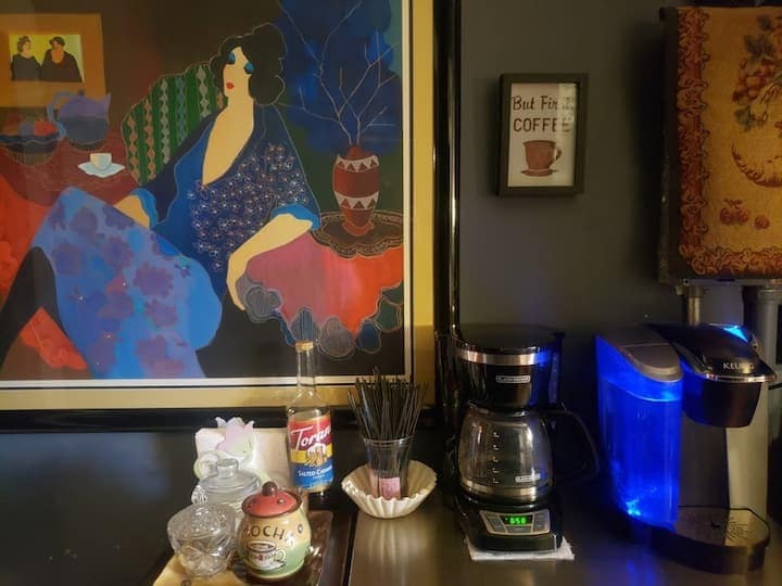 Coffee Room - 2374 Mission Inn Ave