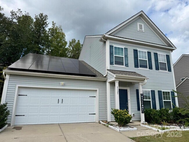 Building Photo - 5125 Saddleback Dr