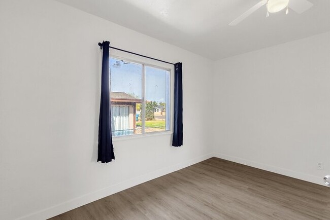 Building Photo - Brand new 3 bedroom renovation next to His...