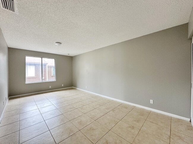 Building Photo - 5324 Bosque Ln