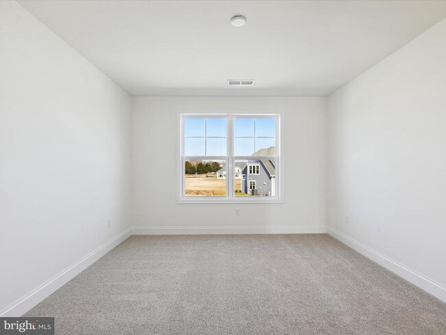 Building Photo - 25041 Tanager Ln