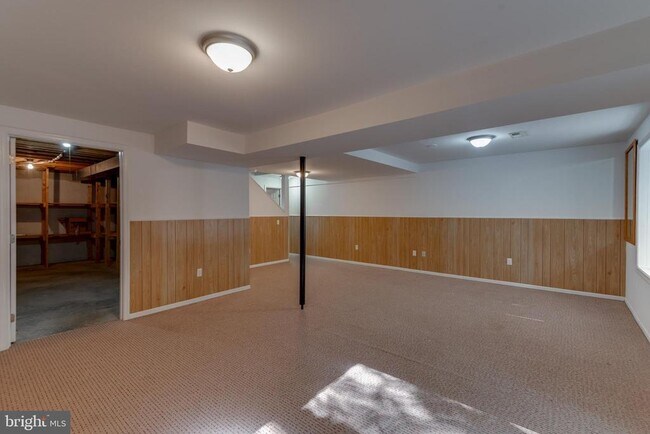 Building Photo - 8413 Manor View Rd