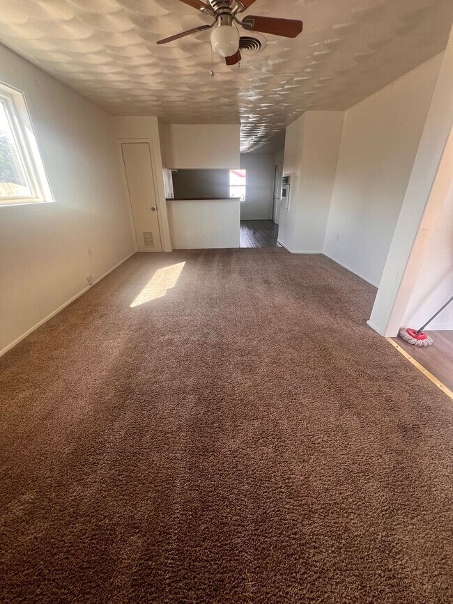 Building Photo - 314 Santa Rita Dr