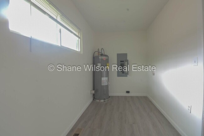 Building Photo - "Charming 3-Bedroom Home in Chattanooga's ...