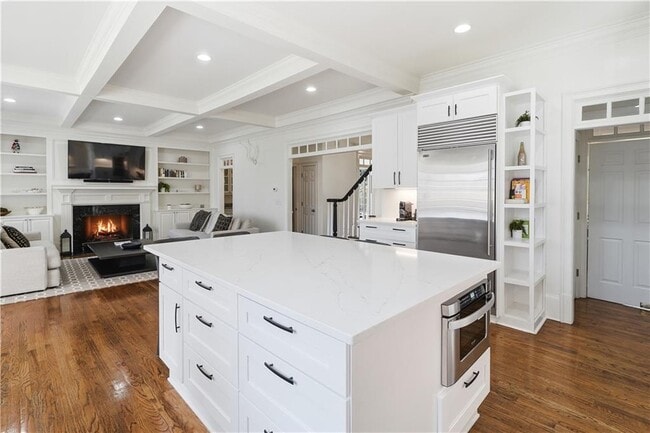 Building Photo - 1124 Moores Mill Rd NW