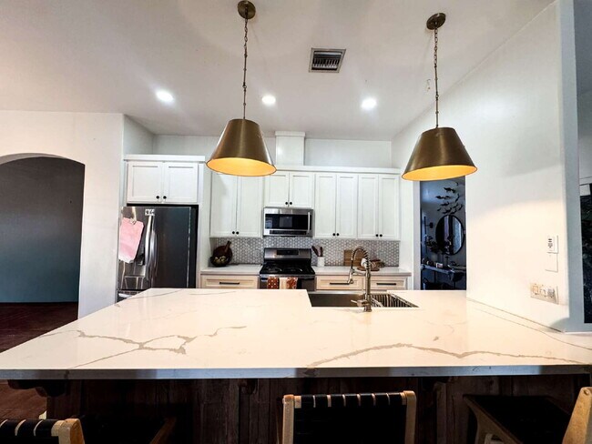 Building Photo - "Mesa Del Sol 3 Bedroom Home with a Pool and Mountain Views!"