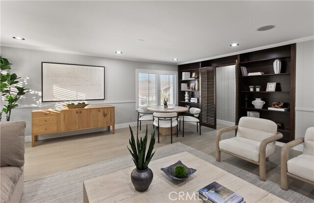 Building Photo - 9882 Kings Canyon Dr