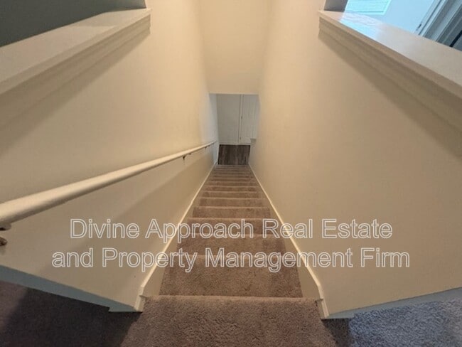Building Photo - 1609 U W Clemon Dr