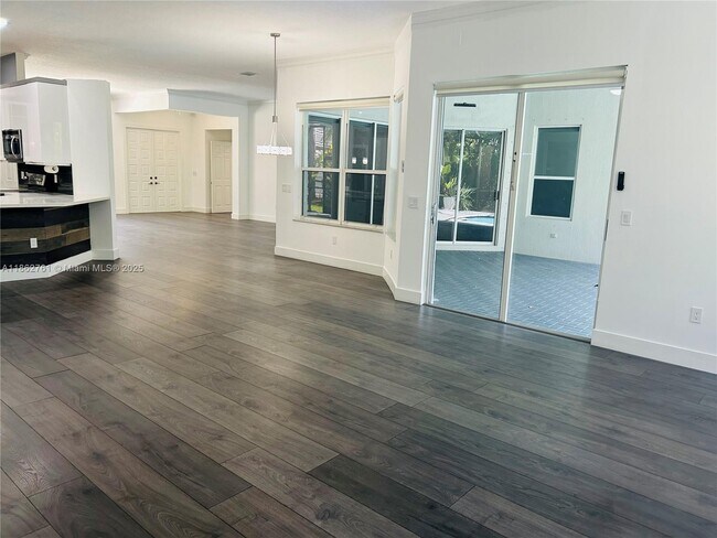 Building Photo - 1046 SW 159th Way