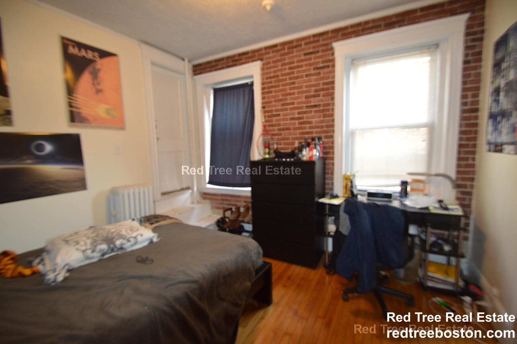 Building Photo - 74 Egmont St