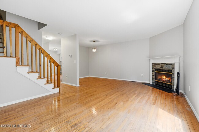 Building Photo - 802 Alpine Trail