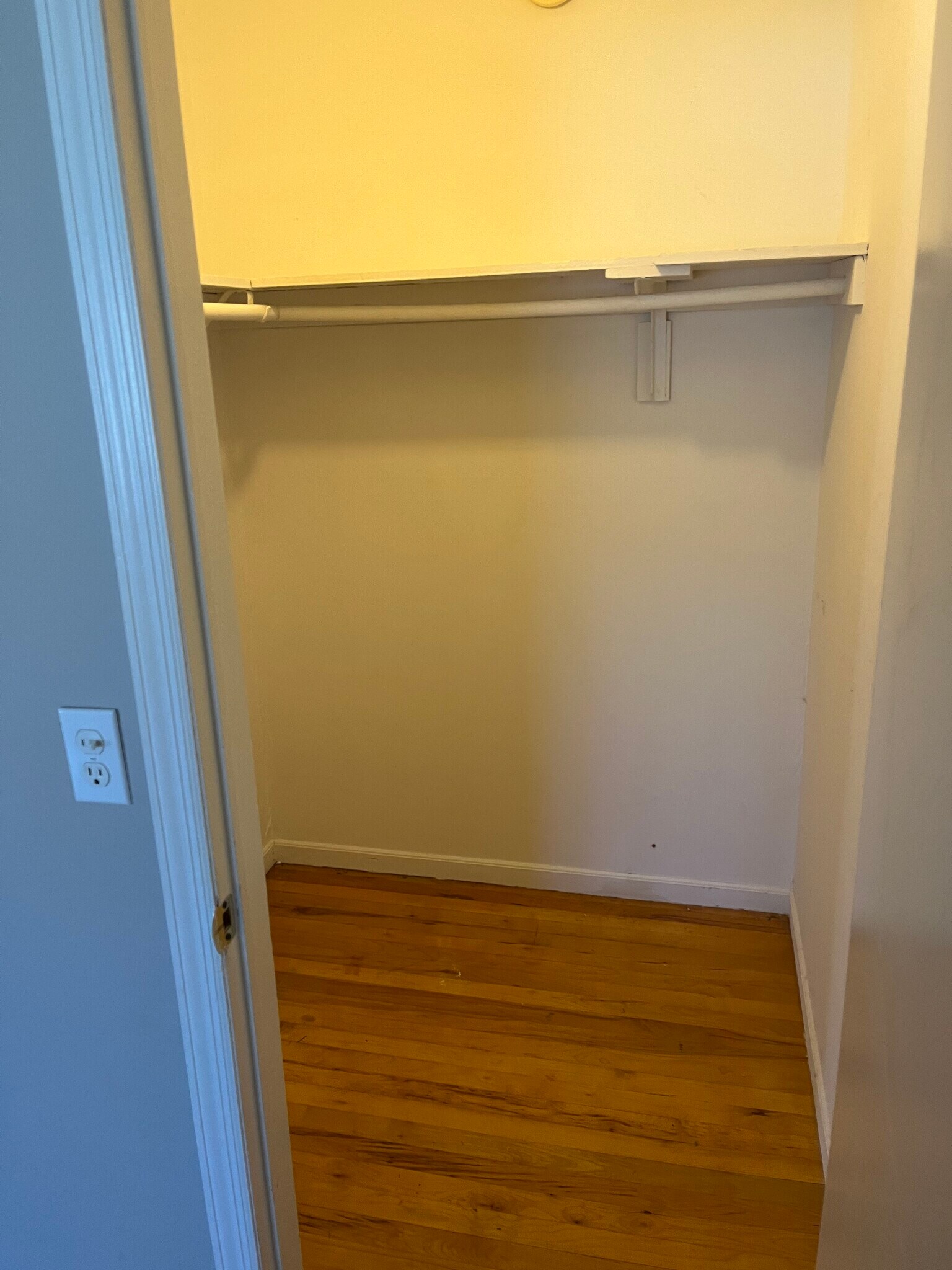 Closet in living room - 116 Hamburg Turnpike