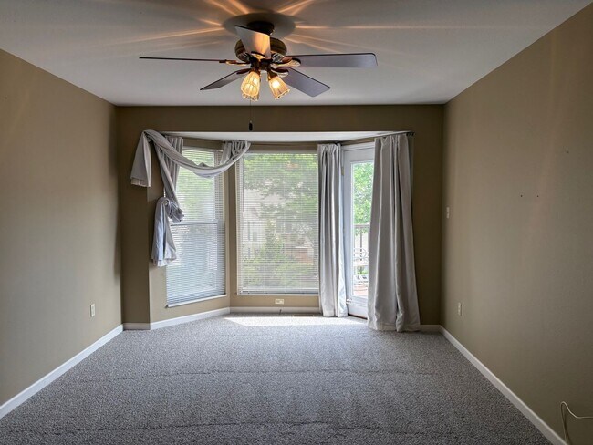 Building Photo - 1716 Highview Cir Ct