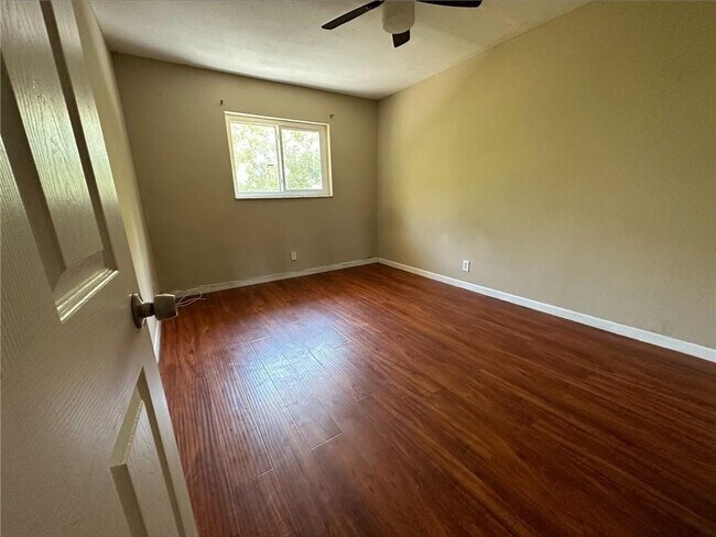 Building Photo - 5614 Blueberry Ct