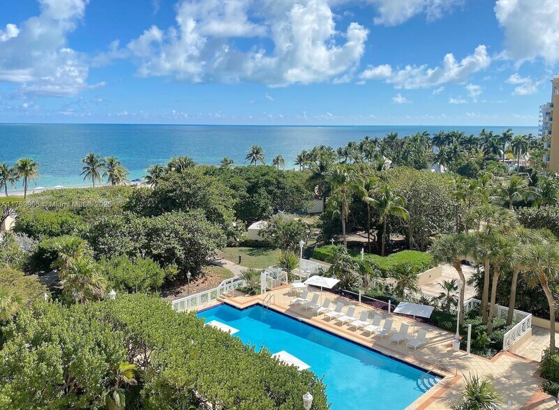 Building Photo - 430 Grand Bay Dr
