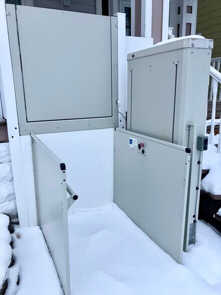 Building Photo - 58 Roanoke Pky