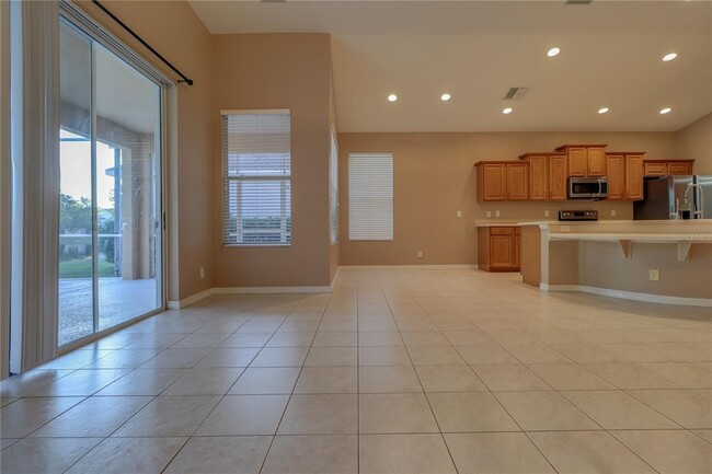 Building Photo - 10215 Evergreen Hill Dr