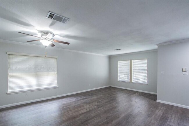 Building Photo - 17928 Narsitin Ln