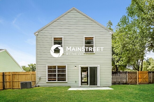 Building Photo - 3 Bedroom Pet-Friendly Home in OVIEDO, FL with Main Street Renewal