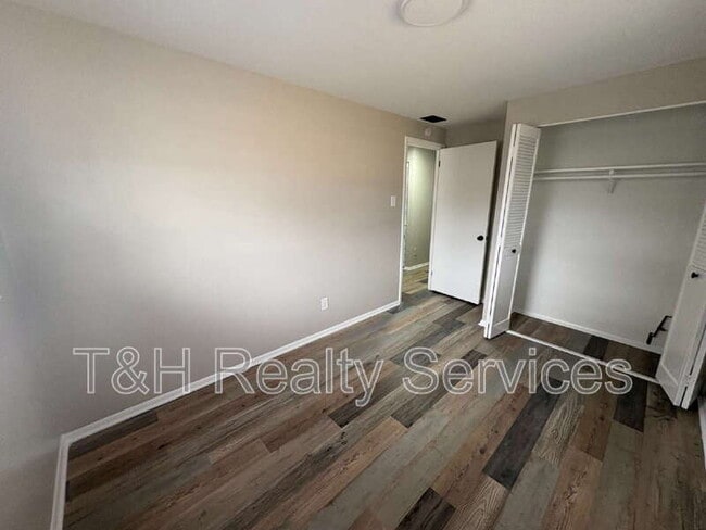 Building Photo - 10129 Lawnhaven Ct