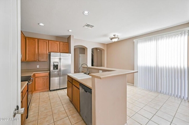 Building Photo - 3652 E Temecula Way