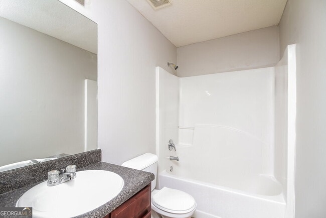 Building Photo - 465 Marriott Dr