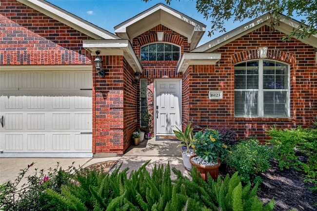 Building Photo - 16123 Duck Tail Ln