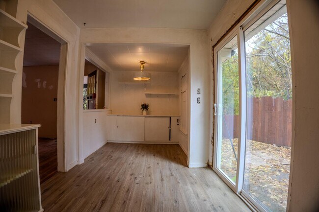 Building Photo - 2896 Clay St