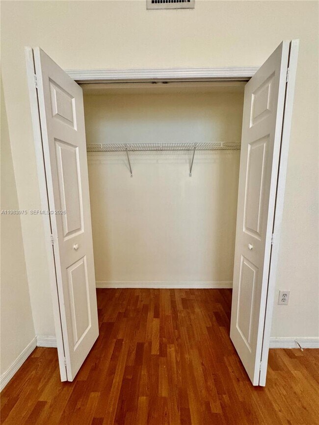 Building Photo - 6520 NW 114th Ave