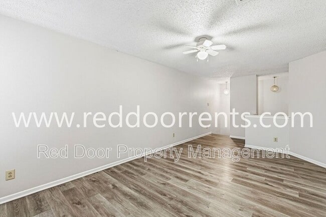 Building Photo - 2249 Collins Way