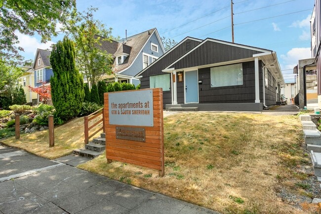Primary Photo - 610 S Sheridan Ave
