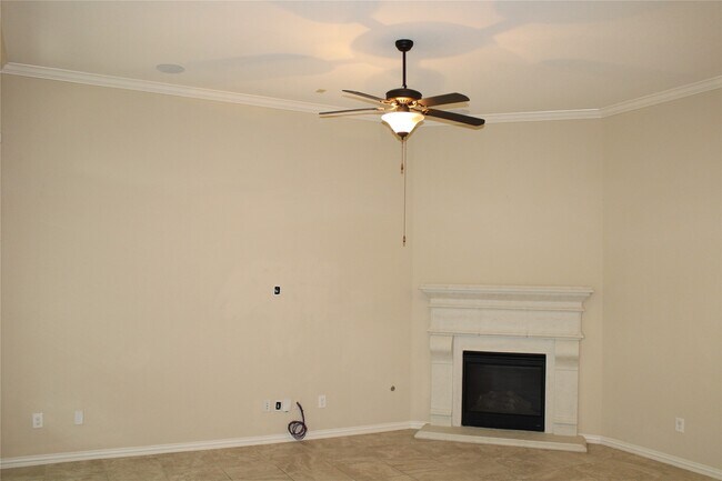 Building Photo - 21911 Avalon Queen Dr