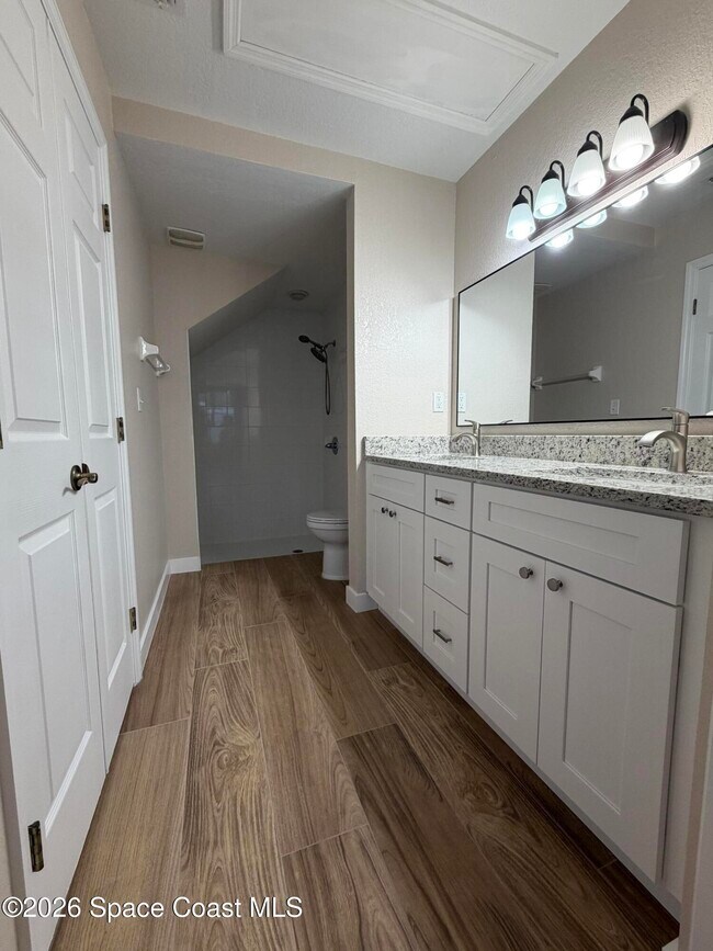 Building Photo - 105 Turpial Way