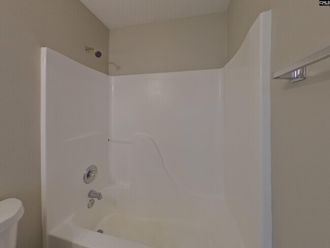 Building Photo - 172 Cherry Grove Dr