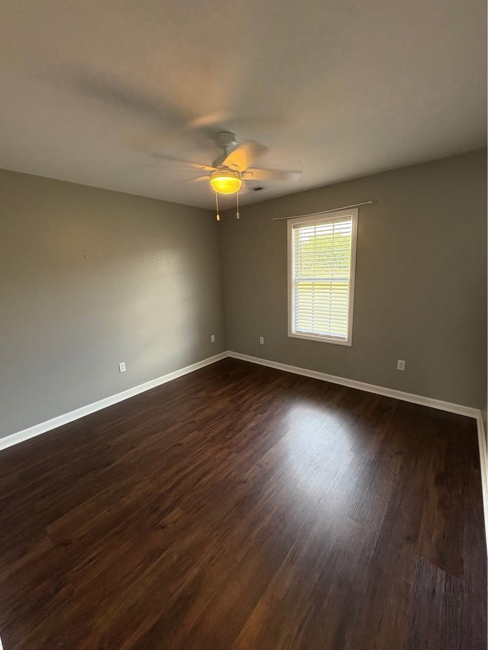 Building Photo - 127 Tine Ln