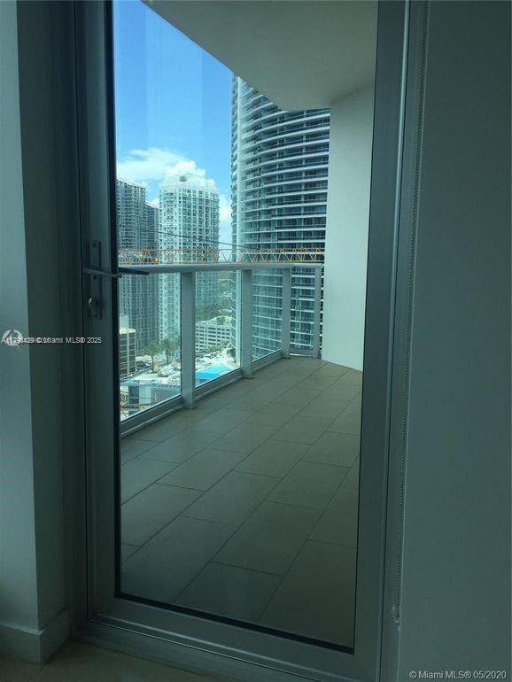 Building Photo - 300 S Biscayne Blvd