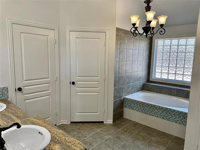 Building Photo - 6308 Carrizo Dr