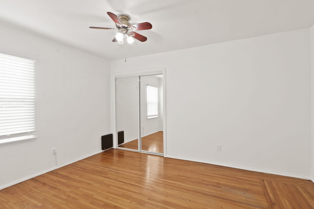 Building Photo - 4232 Walnut